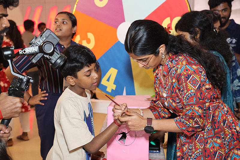 VR Chennai Rings in the Holidays! #HOLIDAYSPLENDOUR - 5th to 7th December 2025