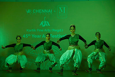 Sudha Vijayakumar and group at Kartik Fine Arts 2019