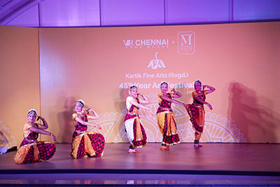 Vaidehi Group at Kartik Fine Arts 2019