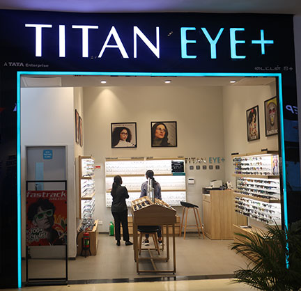 Titan EyePlus